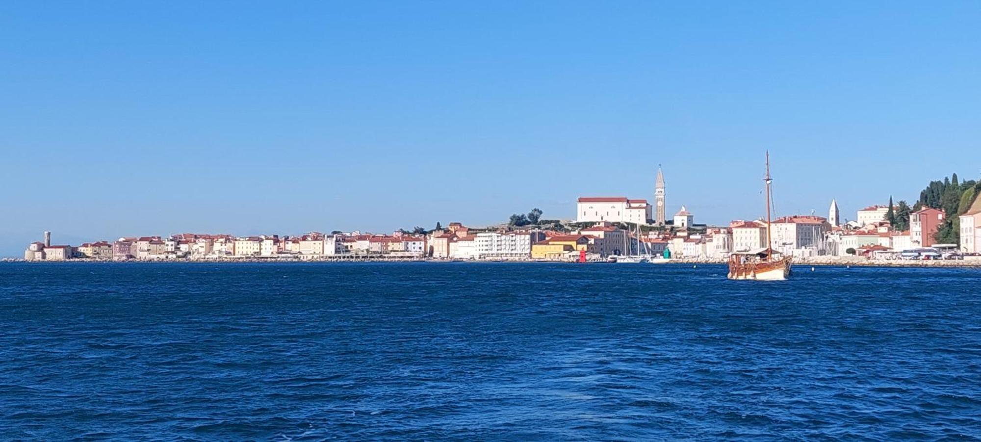 Holiday Home Amazing View Pirano Esterno foto